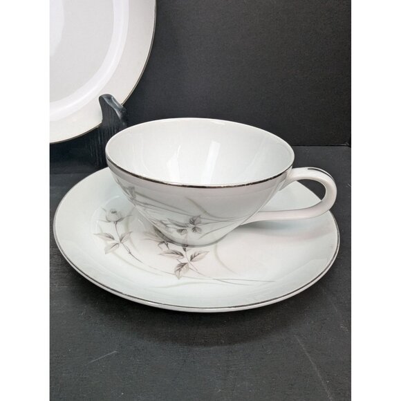 Harmony House Fine China 3504 Harmony Rose 1 Salad Plate and 2 Cups w/Saucers - Picture 5 of 10